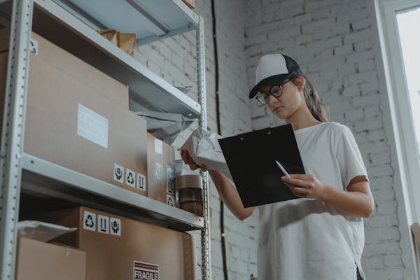 Comprendre les pictogrammes d'emballage : leur importance essentielle